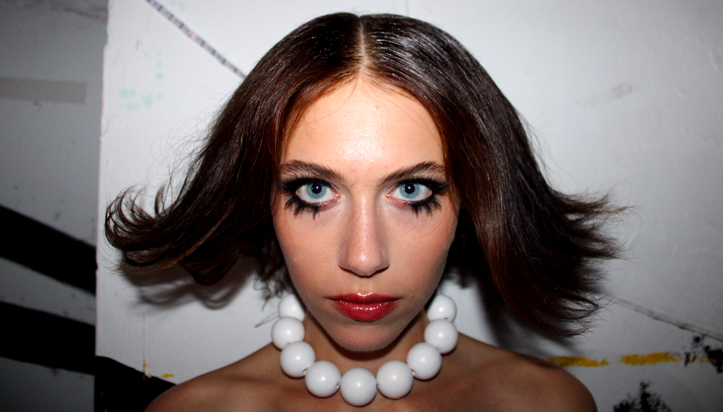 Look of the day: Modern Mod